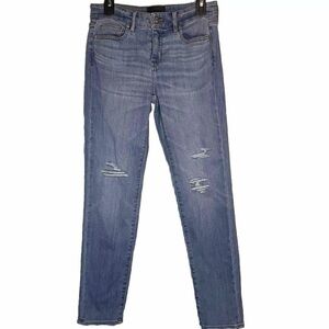 Stylish Blue Distressed Women Jeans